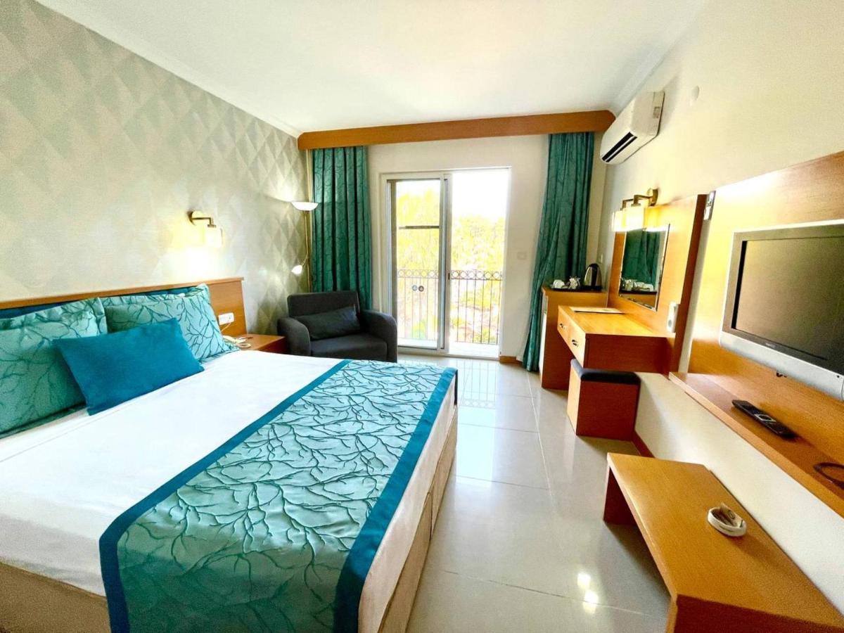Green Forest Holiday Village Ölüdeniz Esterno foto